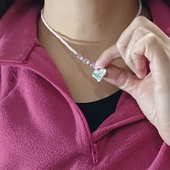 Collar con dije corazón Collar con dije corazón